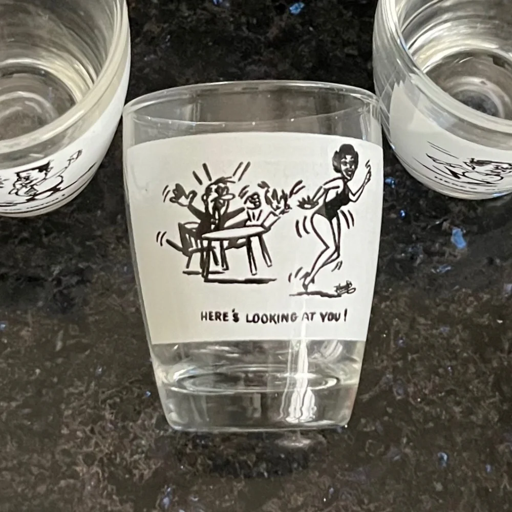 Vintage Anchor Hocking 4 Shot Glass Glasses Set Novelty Barware